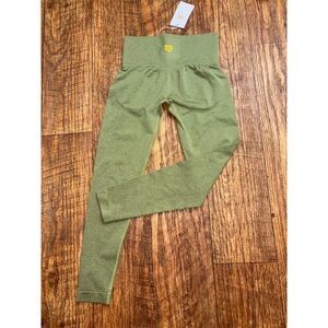 AuraLune Sage Green Leggings Girls Size Small Activewear